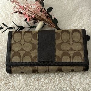 COACH - Brown Legacy Signature